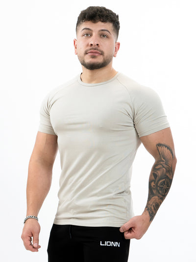 Fitness n’ chill T-shirt Sand